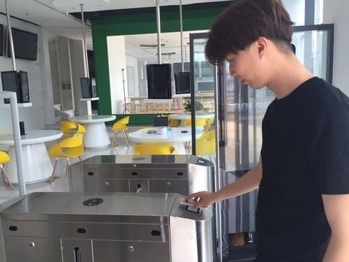 上海地铁二维码启用扫描二维码进站乘车